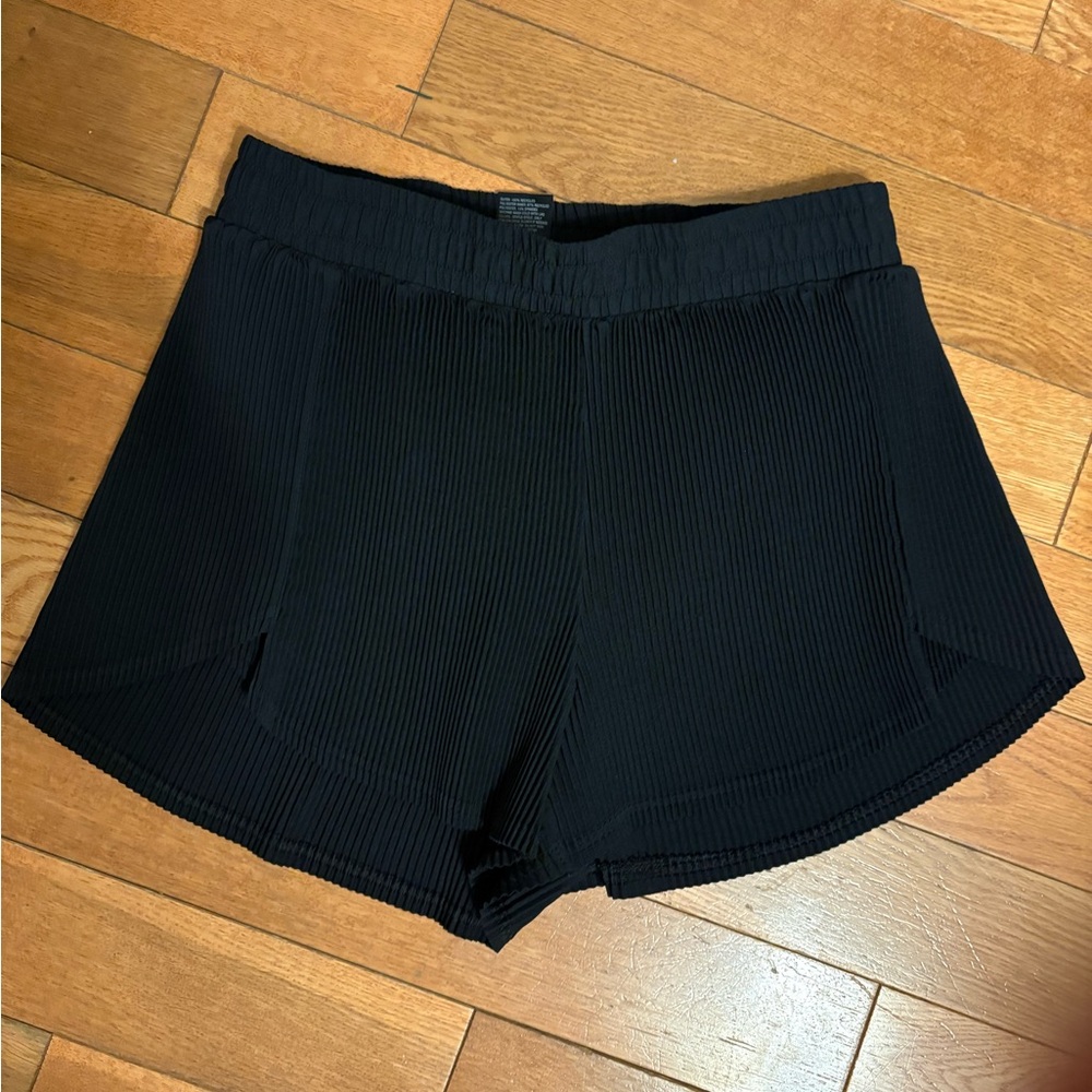 All in motion black shorts